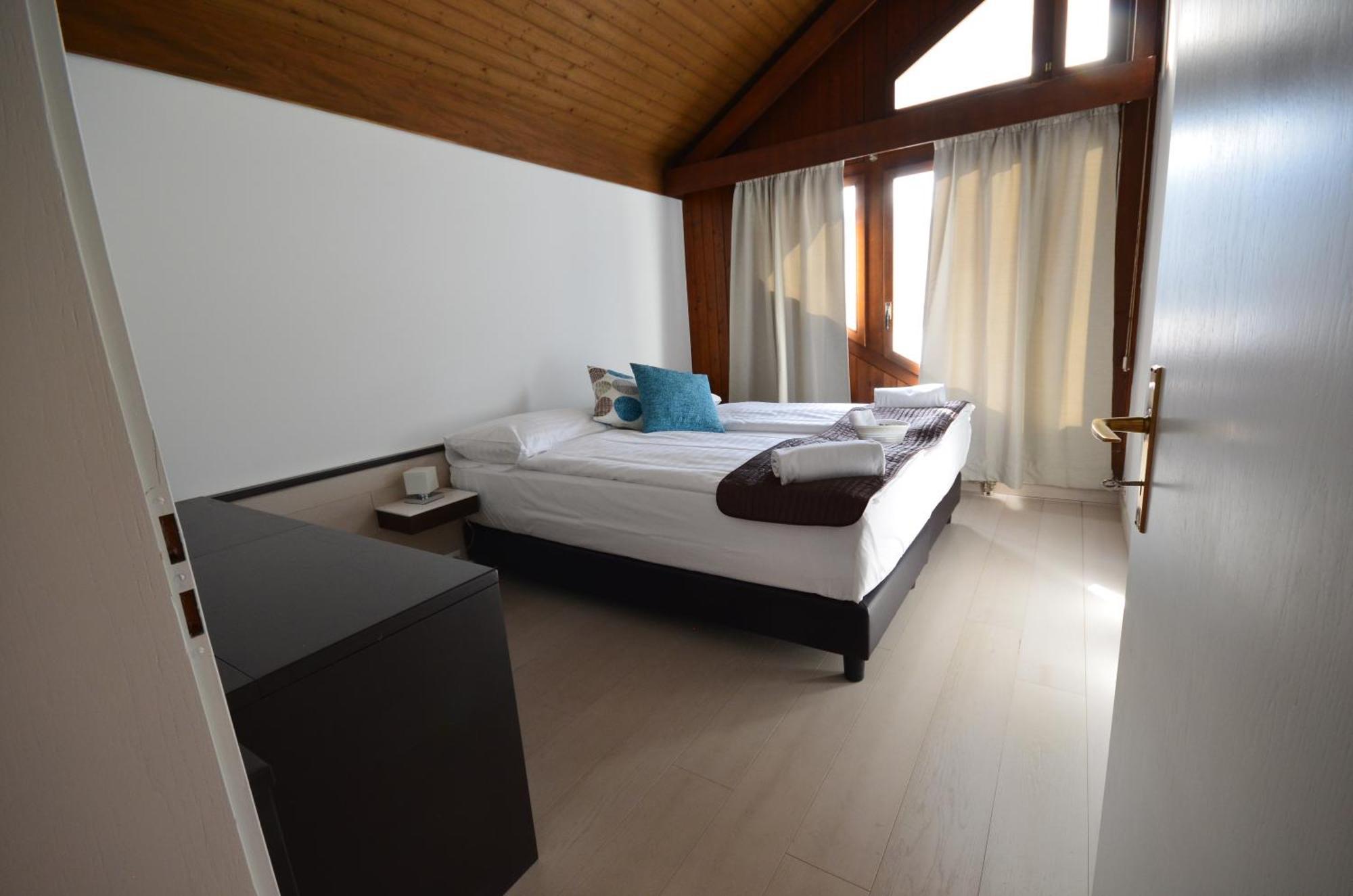 Boutique Hotel Riviera Spiez Bilik gambar