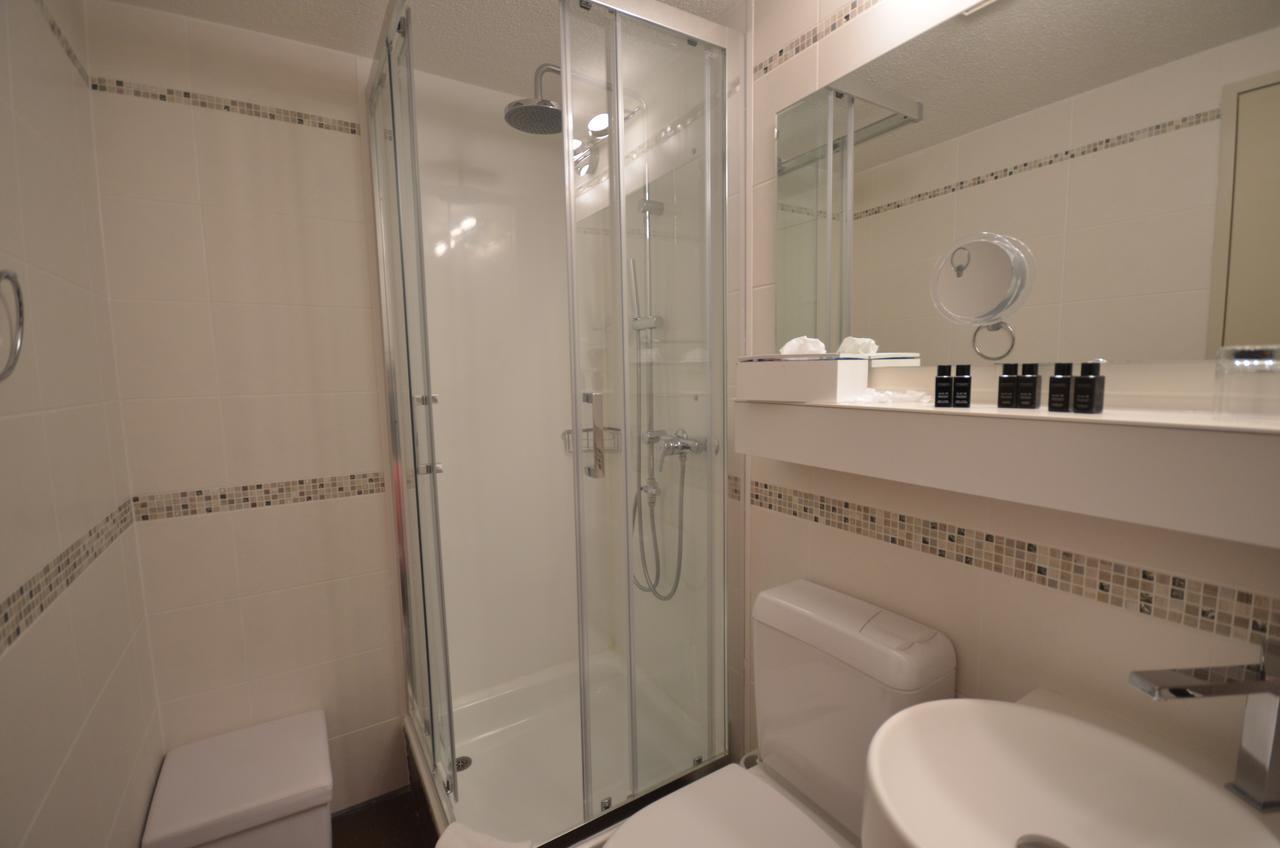 Boutique Hotel Riviera Spiez Bilik gambar